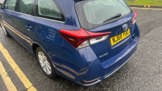 Toyota Auris 1.8 Hybrid Icon Tech TSS 5dr CVT Hybrid Estate